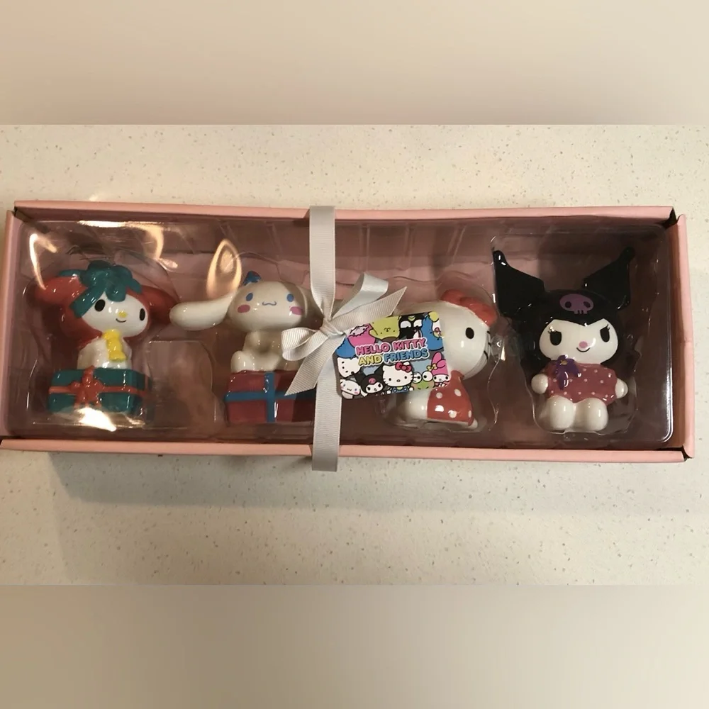 Hello Kitty Sanrio Ceramic Candle Holder Figurine Set